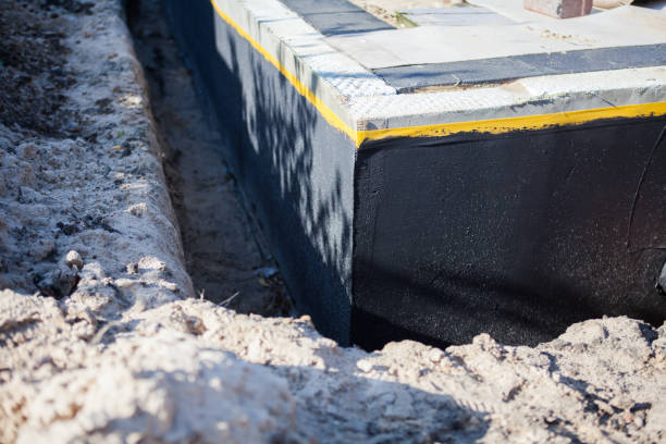 Professional Crawl Space Encapsulation technician working in Heiskell, TN